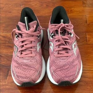 Saucony Women's Pink Athletic Shoes
